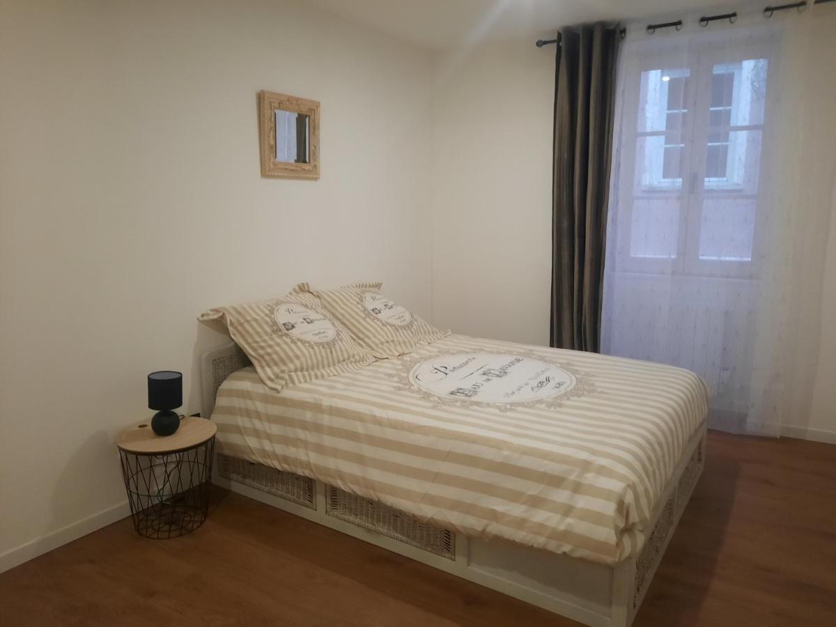 Appartamento Le Refuge Du Bonheur Trévoux Esterno foto